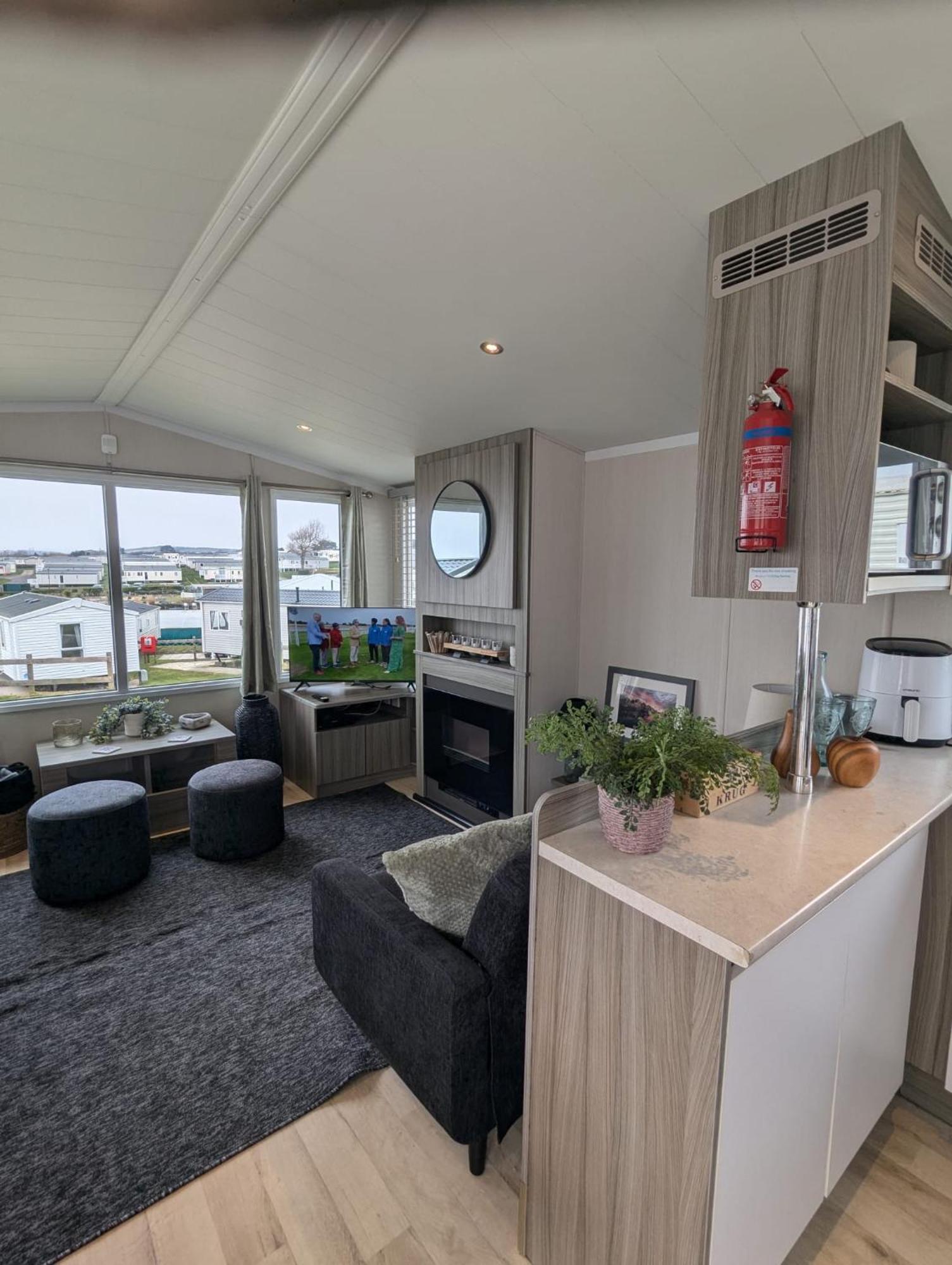 Beautifully Presented Dog Friendly Caravan On Very Popular Littlesea Holiday Haven Park Weymouth Wyke Regis Eksteriør bilde